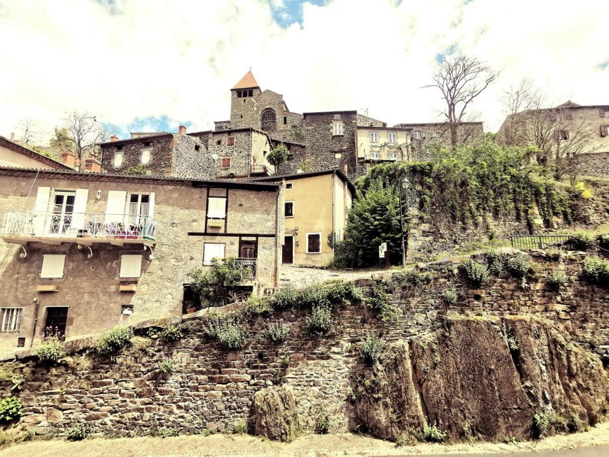 Auberge De Chanteuges Eksteriør billede