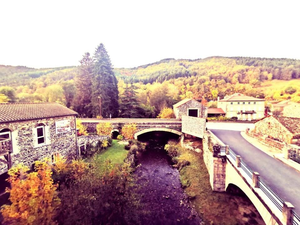 Auberge De Chanteuges Eksteriør billede