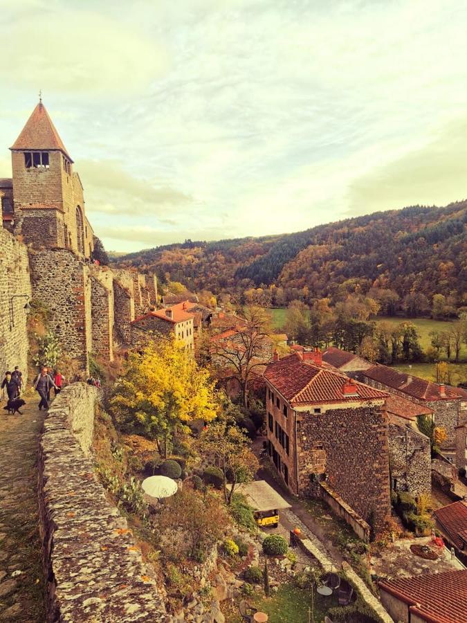 Auberge De Chanteuges Eksteriør billede